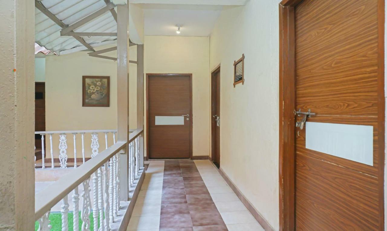 Hotel Lions Den Lonavala Esterno foto